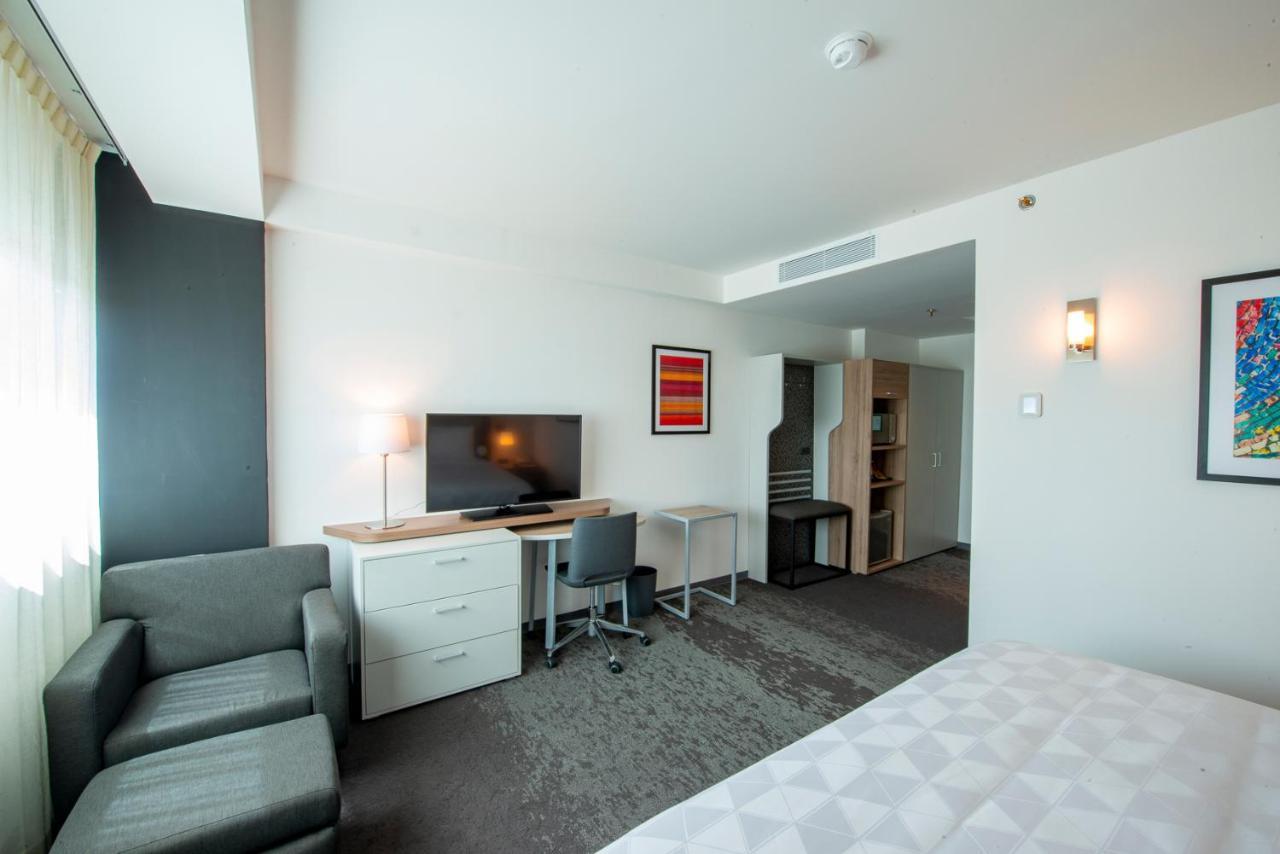 Holiday Inn & Suites - Merida La Isla By Ihg Oda fotoğraf